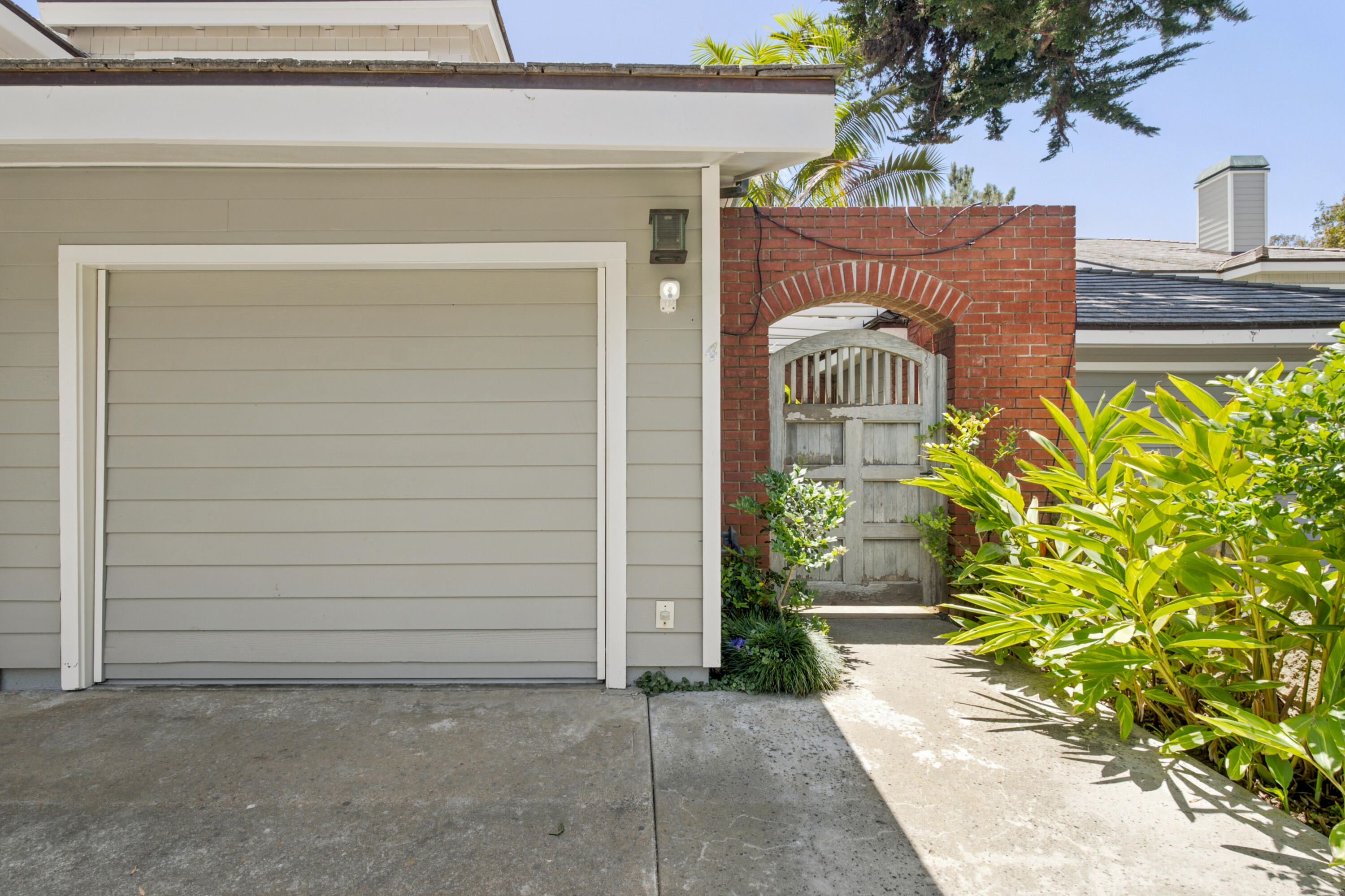 4 Rincon Point Lane Carpinteria, CA 93013 - Photo 17 of 31 Entry