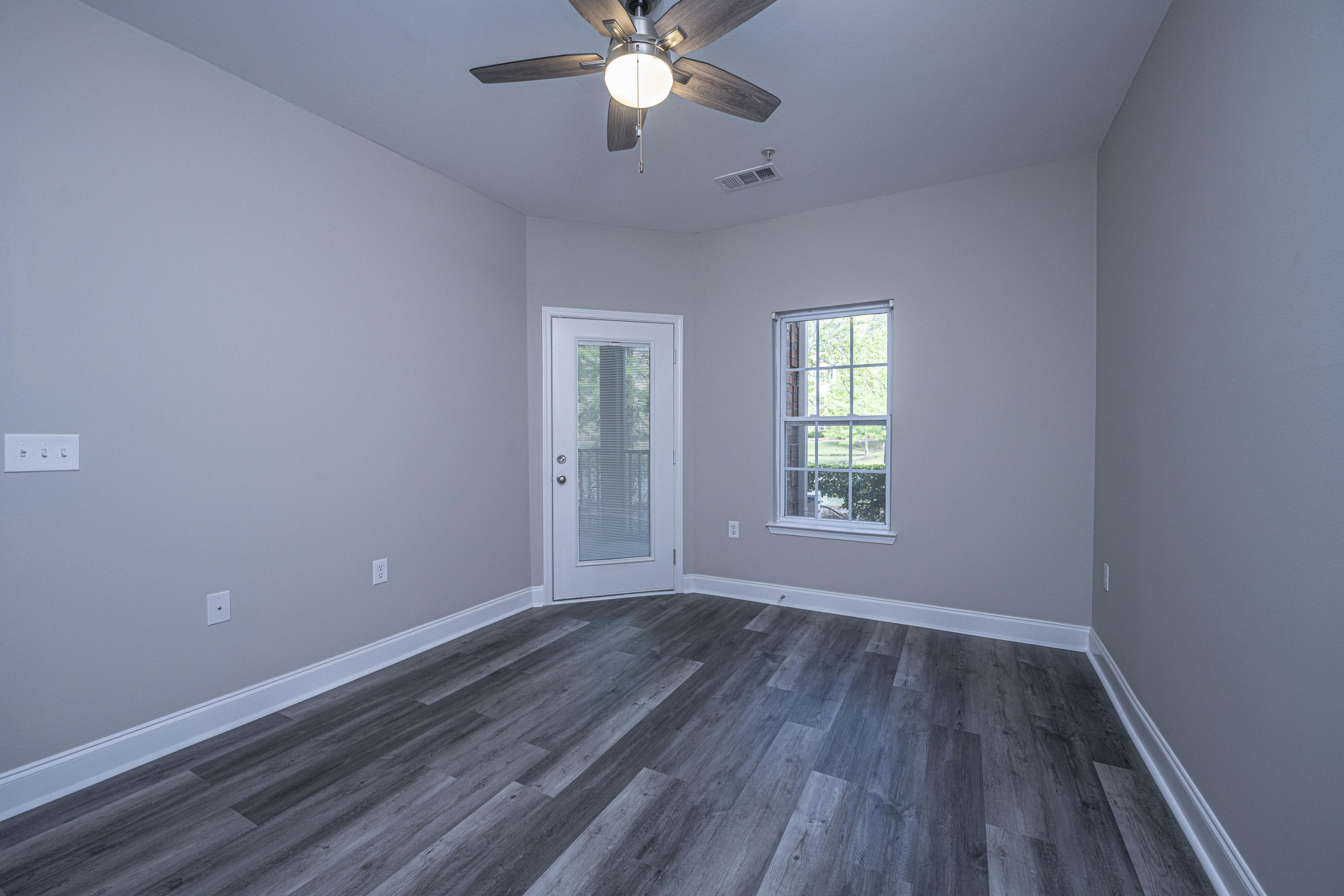 1905 Basildon Road Mount Pleasant, SC 29466 - Photo 5 of 57 DSC_6725