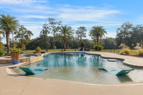 $1,425,000 | 7503 Sugar Oaks Road, New Iberia, LA 70563