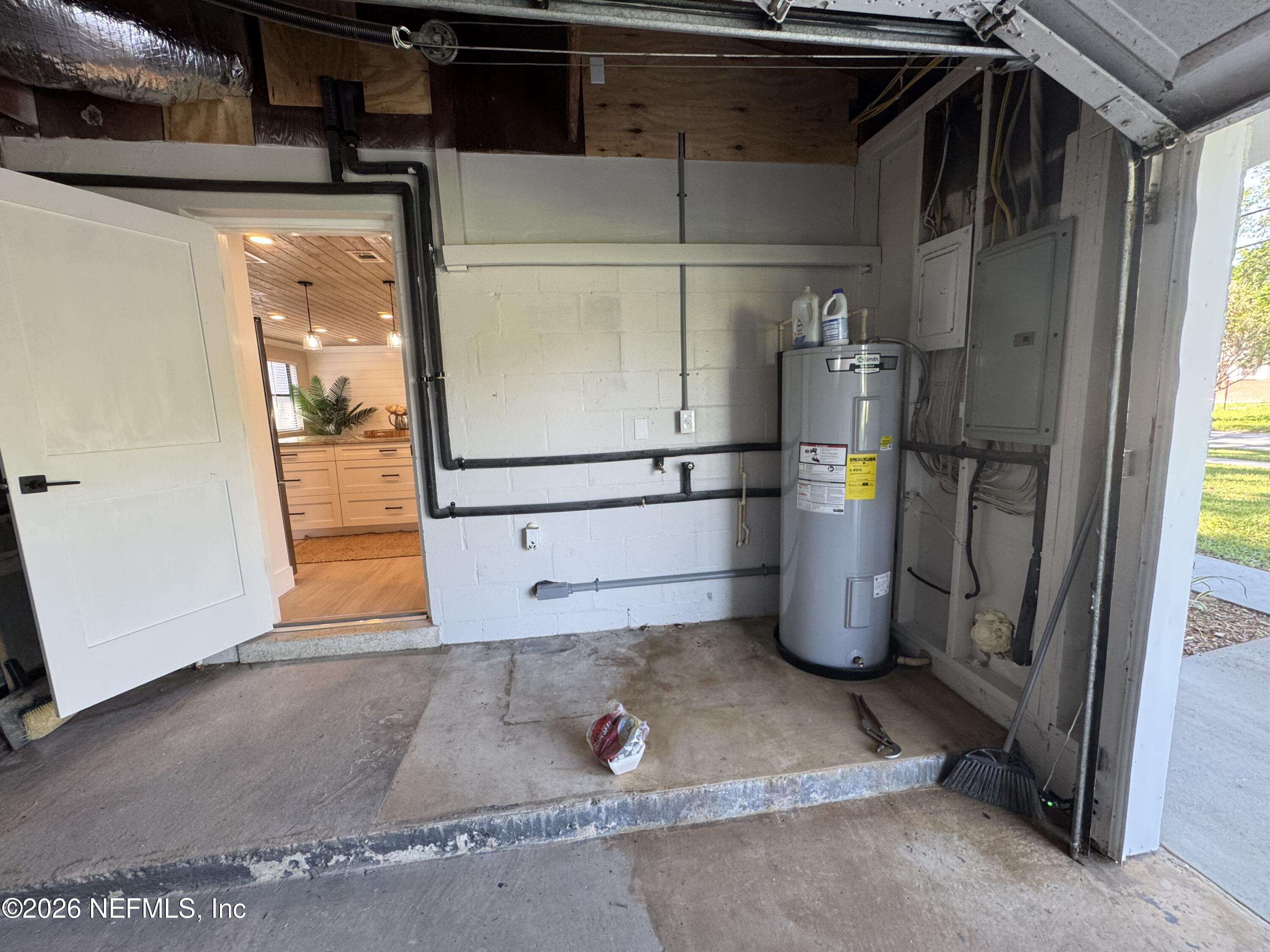2313 Brest Road Jacksonville, FL 32216 - Photo 29 of 39 Washer/Dryer Hookup