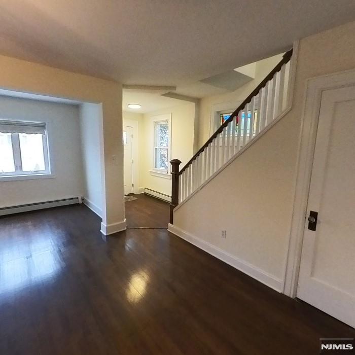 508 Fairview Terrace Ridgefield, NJ 07657 - Photo 3 of 22