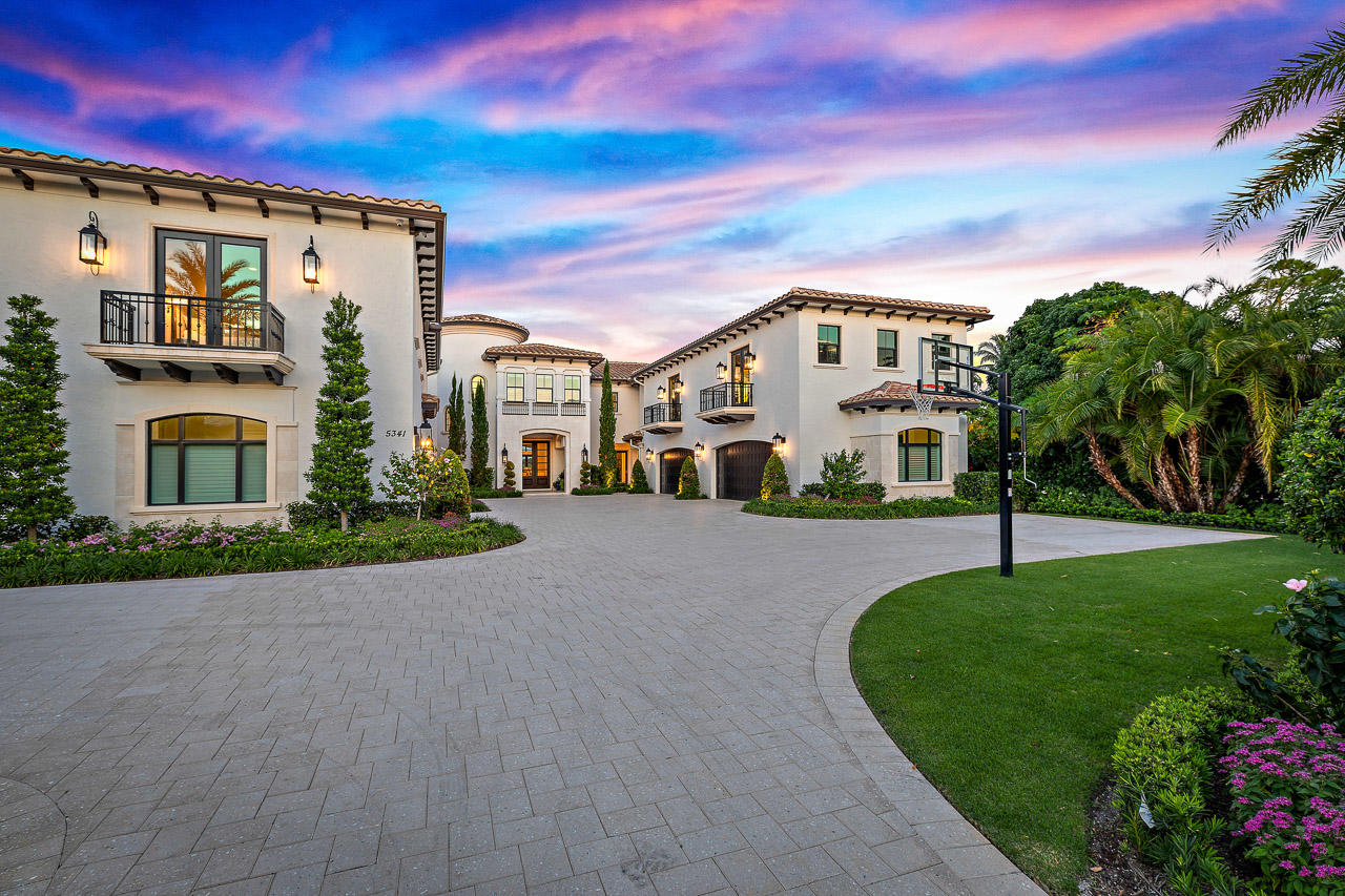 5341 Pennock Point Road Jupiter, FL 33458 - Photo 10 of 43 Driveway
