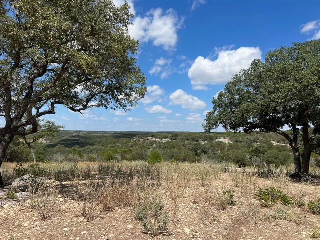 $490,000 | 0 Cave Spring Drive West, Ingram, TX 78025