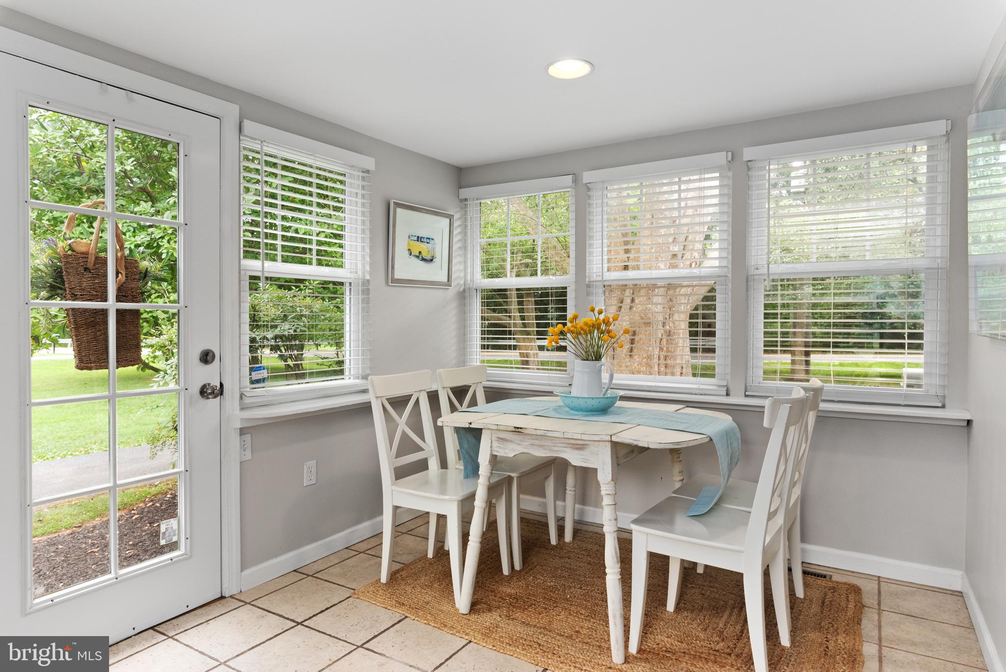 1606 St Margarets Road Annapolis, MD 21409 - Photo 24 of 50 Sunroom/ breakfast room