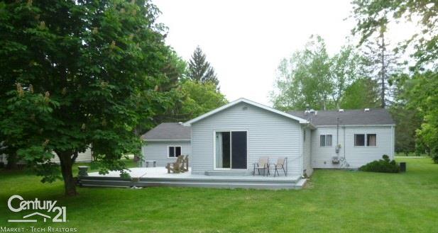 8935 Folkert Road Algonac, MI 48001 - Photo 5 of 19 31321554-4.JPG