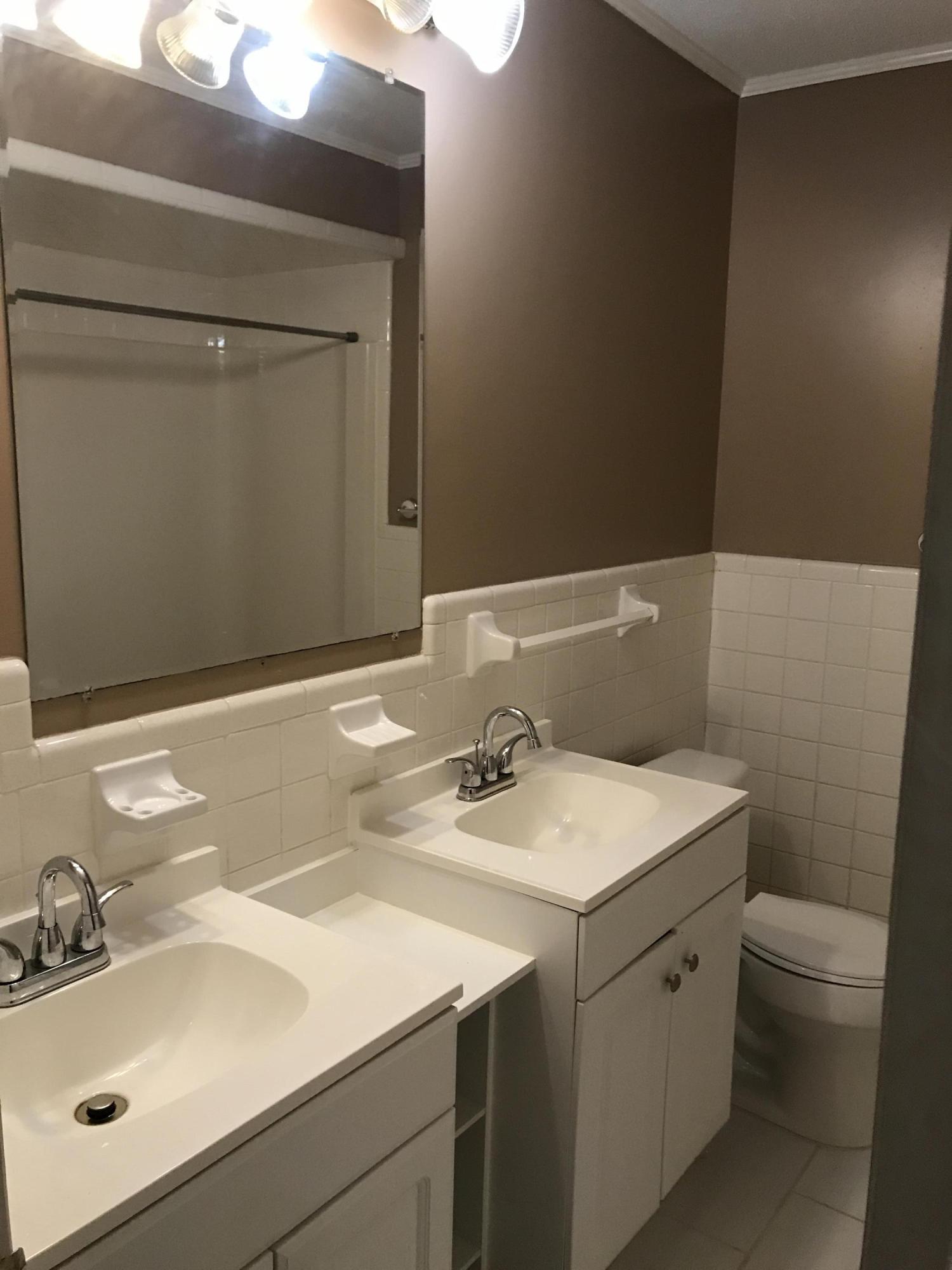 109 Stan Avenue Rockingham, NC 28379 - Photo 5 of 12 hall bath
