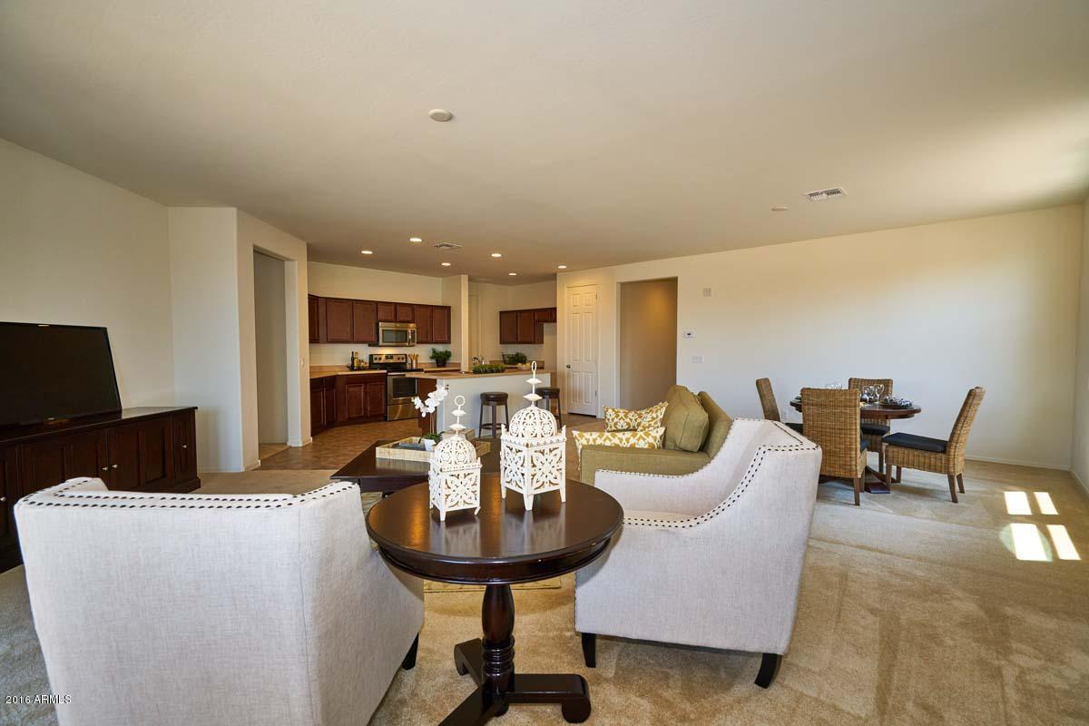 7556 West Darrel Road Laveen, AZ 85339 - Photo 22 of 40 Great Room
