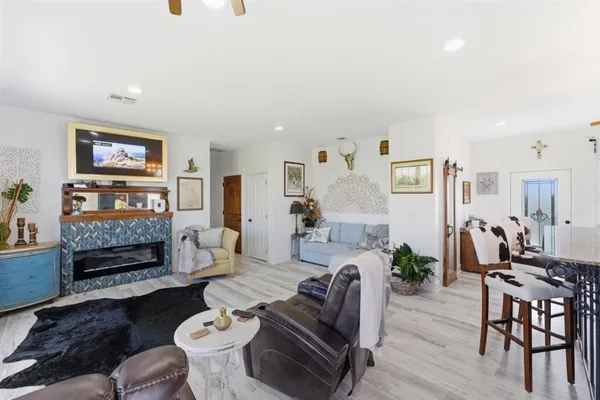 $457,240 | 113 Deltra Hardin Road, Hackberry, LA 70645