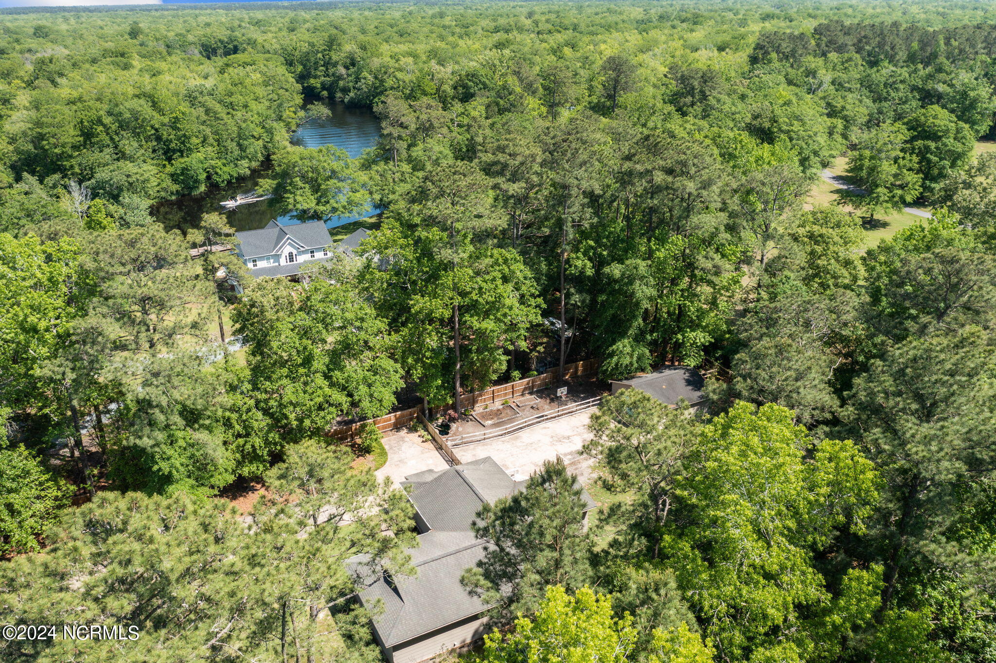 212 Horseshoe Loop Road Burgaw, NC 28425 - Photo 5 of 51 13-web-or-mls-DJI_0440