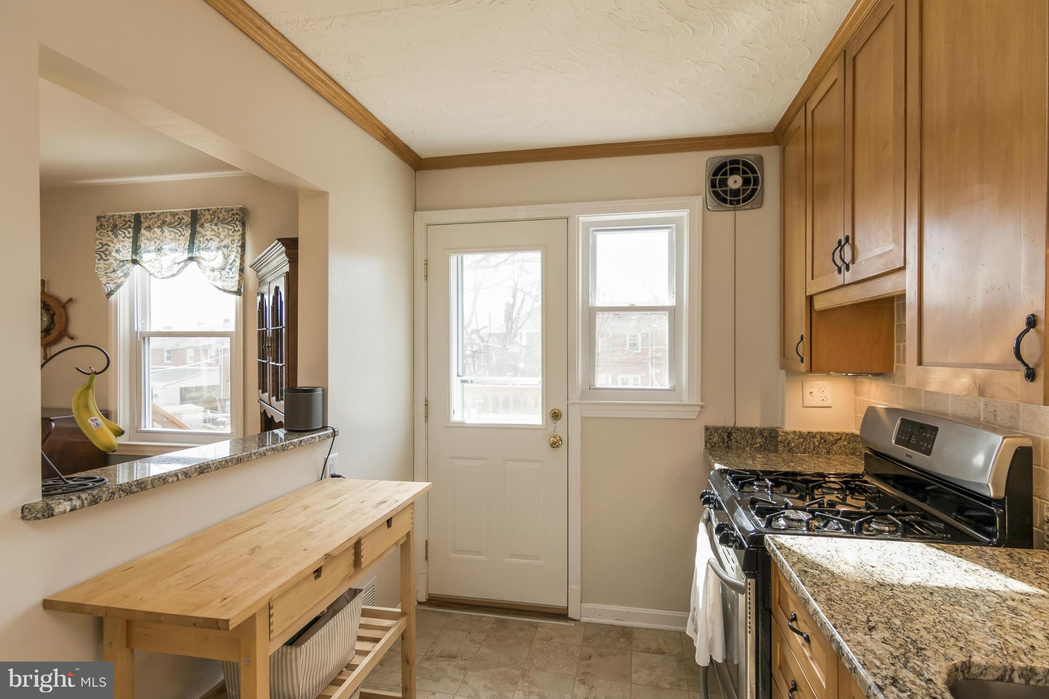 1635 Hardwick Road Towson, MD 21286 - Photo 11 of 29 Kitchen
