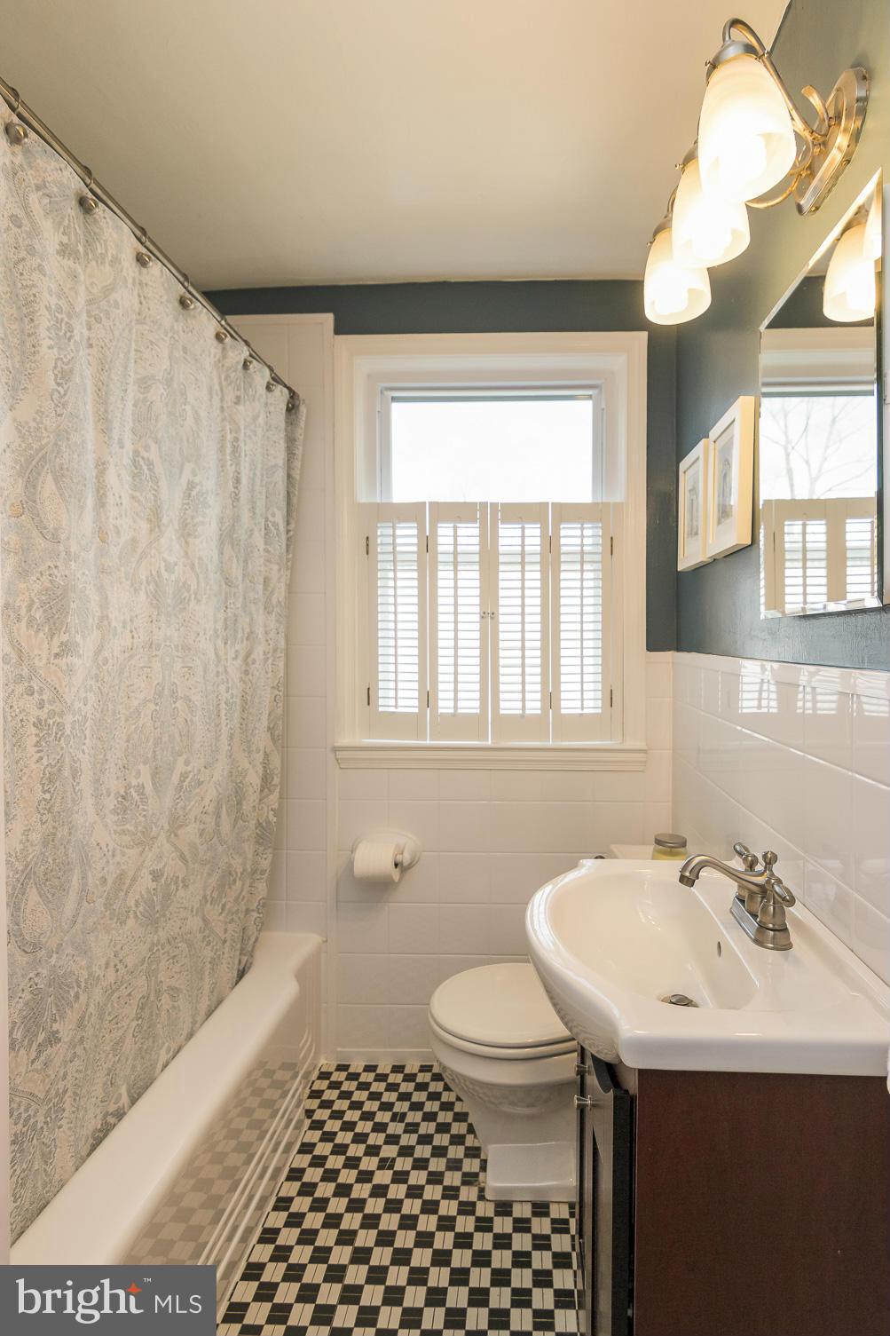 1635 Hardwick Road Towson, MD 21286 - Photo 17 of 29 Bath