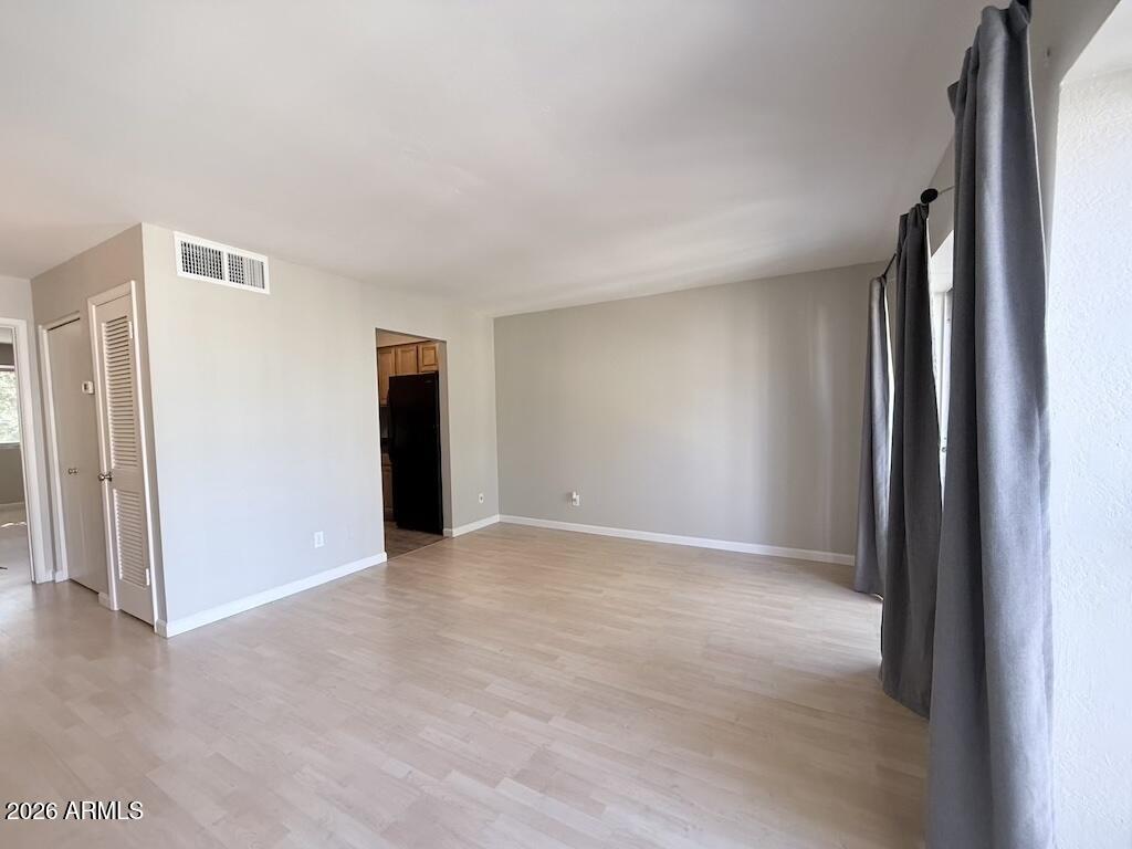 1004 East Osborn Road, Unit E Phoenix, AZ 85014 - Photo 13 of 32 Living Room