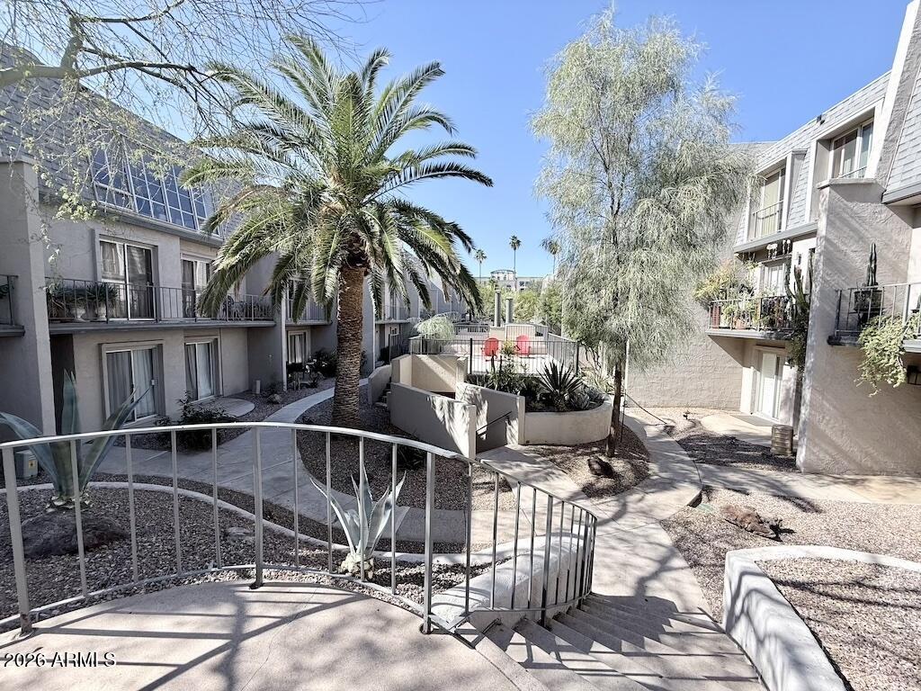 1004 East Osborn Road, Unit E Phoenix, AZ 85014 - Photo 27 of 32 Community