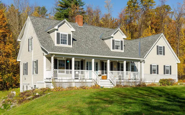 $750,000 | 300 Wentworth Road, Walpole, NH 03608
