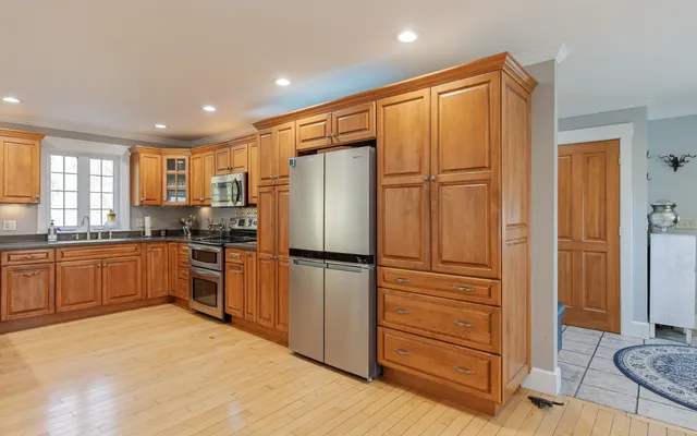 $750,000 | 300 Wentworth Road, Walpole, NH 03608