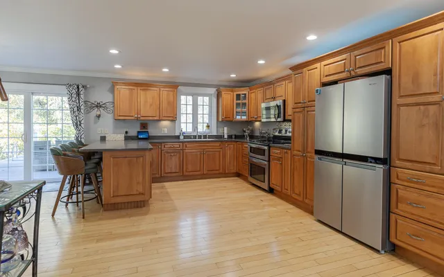 $750,000 | 300 Wentworth Road, Walpole, NH 03608