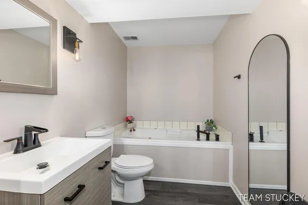 $375,000 | 6336 Thornapple Valley Drive, Hastings, MI 49058