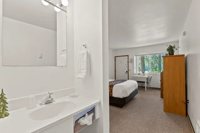 $699,000 | 8612 31st Highway, Ione, WA 99139