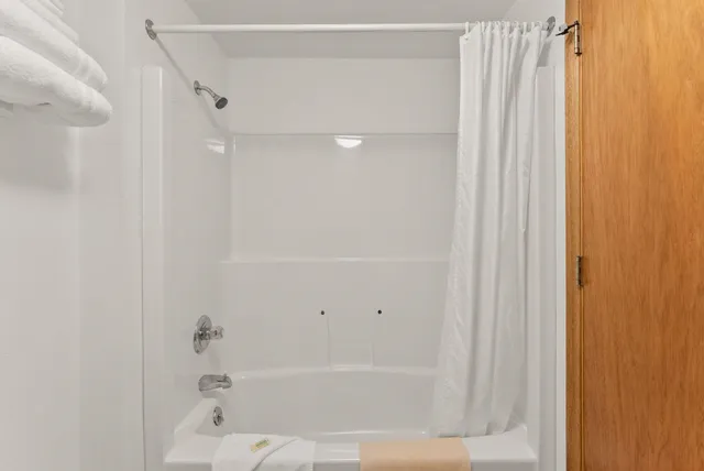 $699,000 | 8612 31st Highway, Ione, WA 99139