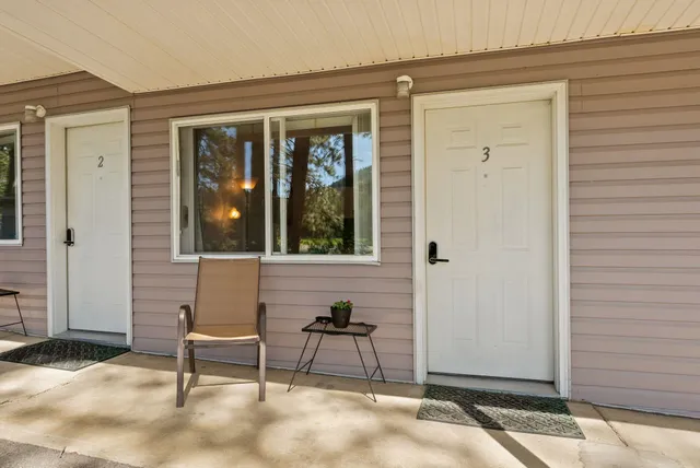 $699,000 | 8612 31st Highway, Ione, WA 99139