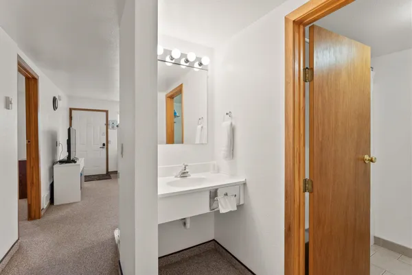 $699,000 | 8612 31st Highway, Ione, WA 99139