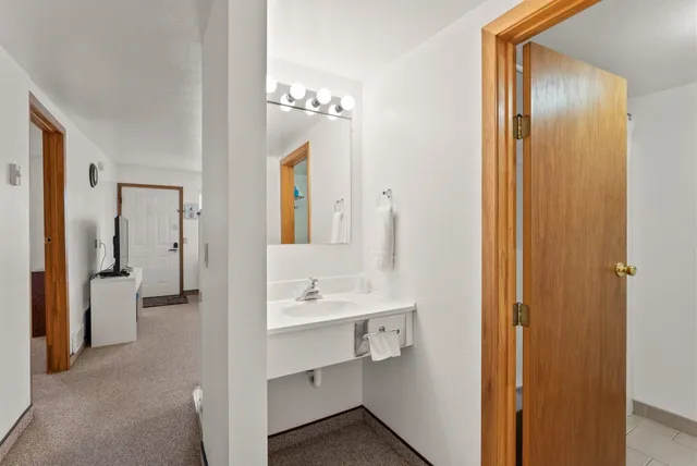 $699,000 | 8612 31st Highway, Ione, WA 99139