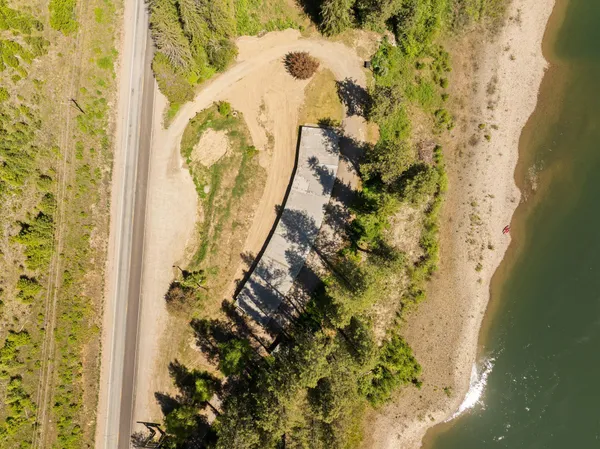 $699,000 | 8612 31st Highway, Ione, WA 99139