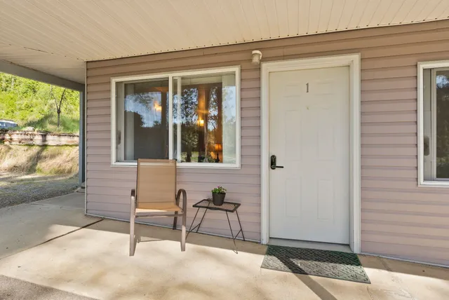 $699,000 | 8612 31st Highway, Ione, WA 99139