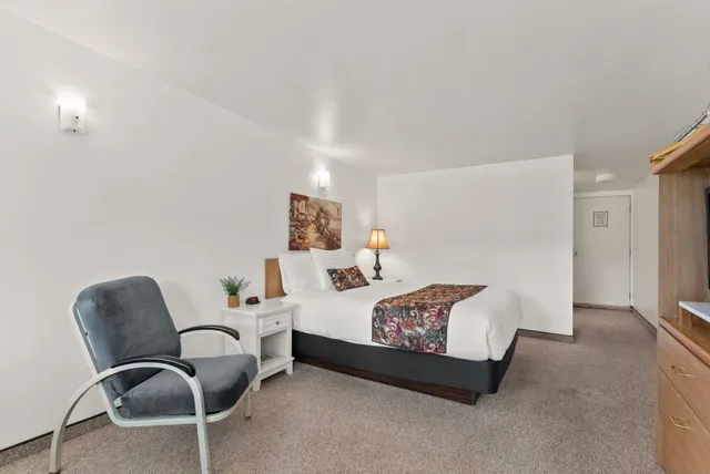 $699,000 | 8612 31st Highway, Ione, WA 99139