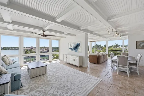 $6,500 | 4031 Gulf Shore Boulevard North, Unit 55, Naples, FL 34103