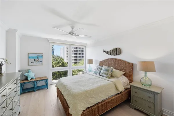 $6,500 | 4031 Gulf Shore Boulevard North, Unit 55, Naples, FL 34103