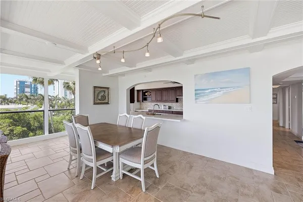 $6,500 | 4031 Gulf Shore Boulevard North, Unit 55, Naples, FL 34103