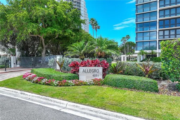 $6,500 | 4031 Gulf Shore Boulevard North, Unit 55, Naples, FL 34103