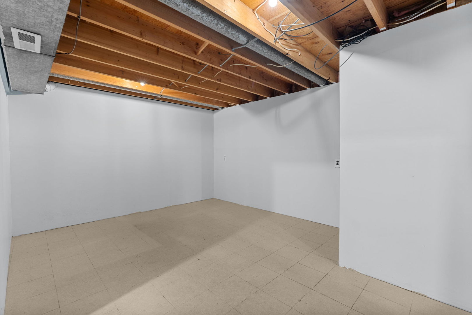 8911 Ramble Road Wonder Lake, IL 60097 - Photo 13 of 36 a view of small space