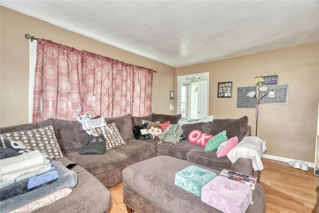 177 Weyl Street Rochester, NY 14621 - Photo 10 of 34 Gallery Image 10