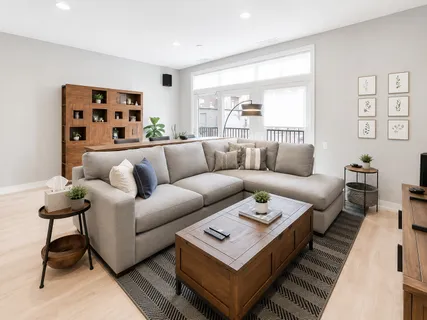 $865,000 | 321 North Jefferson Street, Unit 401, Chicago, IL 60661