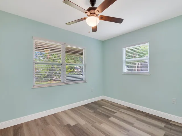 $2,300 | 1761 5th Court, Vero Beach, FL 32960