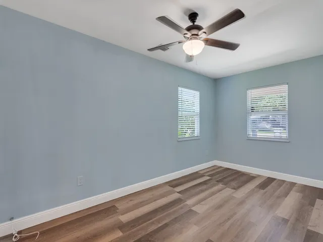 $2,300 | 1761 5th Court, Vero Beach, FL 32960