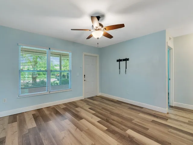 $2,300 | 1761 5th Court, Vero Beach, FL 32960