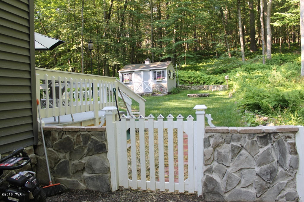 325 Rowe Street Hawley, PA 18428 - Photo 34 of 37