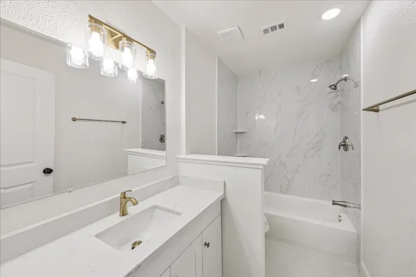 $1,900 | 1525 Bonanza Road, Unit 525, Houston, TX 77062