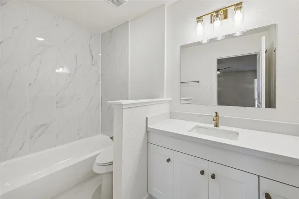 $1,900 | 1525 Bonanza Road, Unit 525, Houston, TX 77062