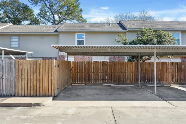 $1,900 | 1525 Bonanza Road, Unit 525, Houston, TX 77062