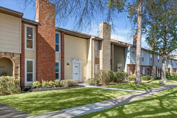 $2,100 | 1525 Bonanza Road, Unit 525, Houston, TX 77062