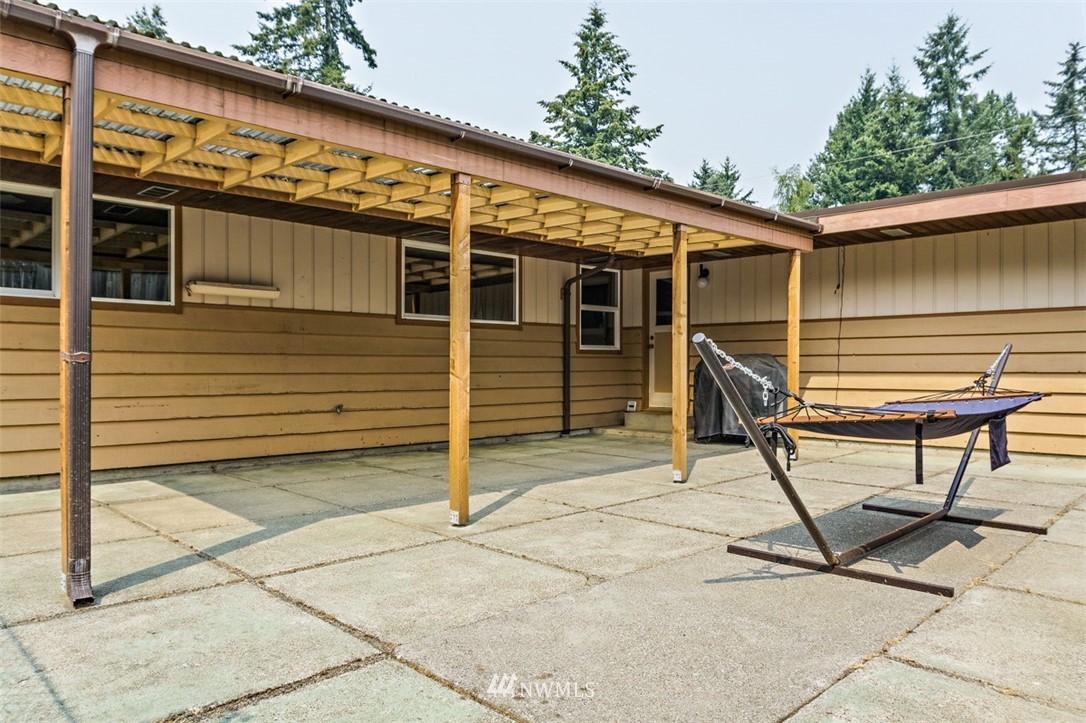 11235 Southeast 186th Street Renton, WA 98055 - Photo 18 of 25