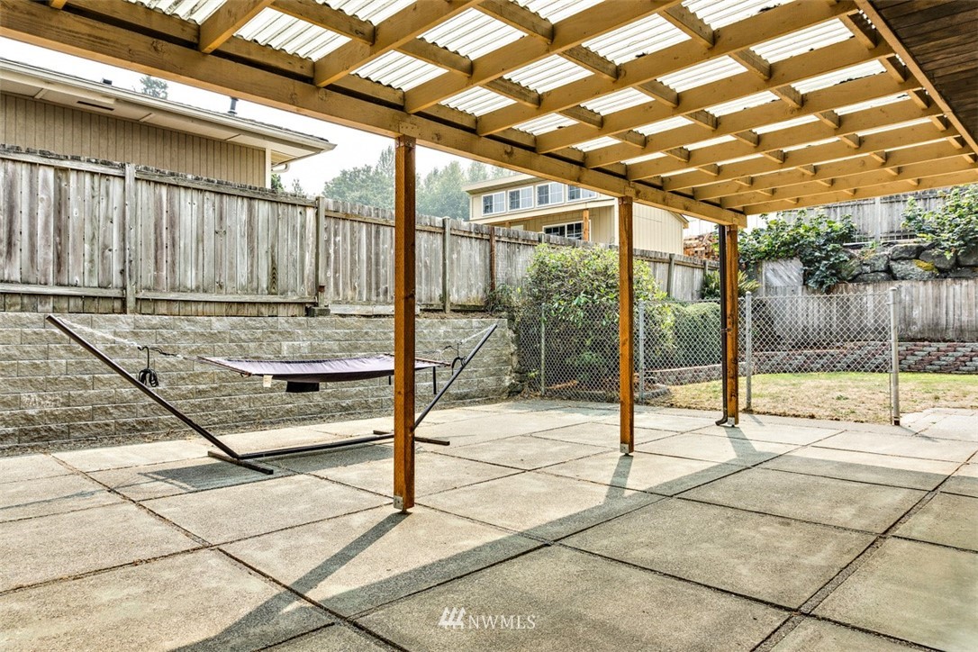 11235 Southeast 186th Street Renton, WA 98055 - Photo 19 of 25