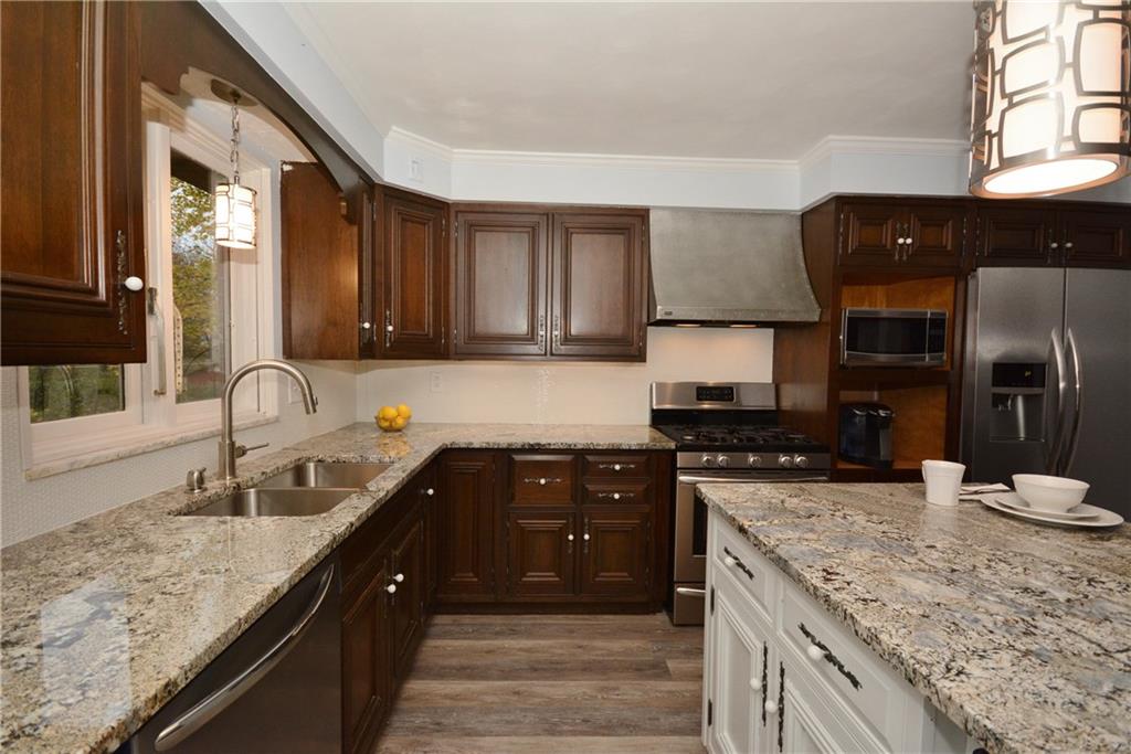 205 Rutledge Drive Canonsburg, PA 15317 - Photo 9 of 25 Gallery Image 9