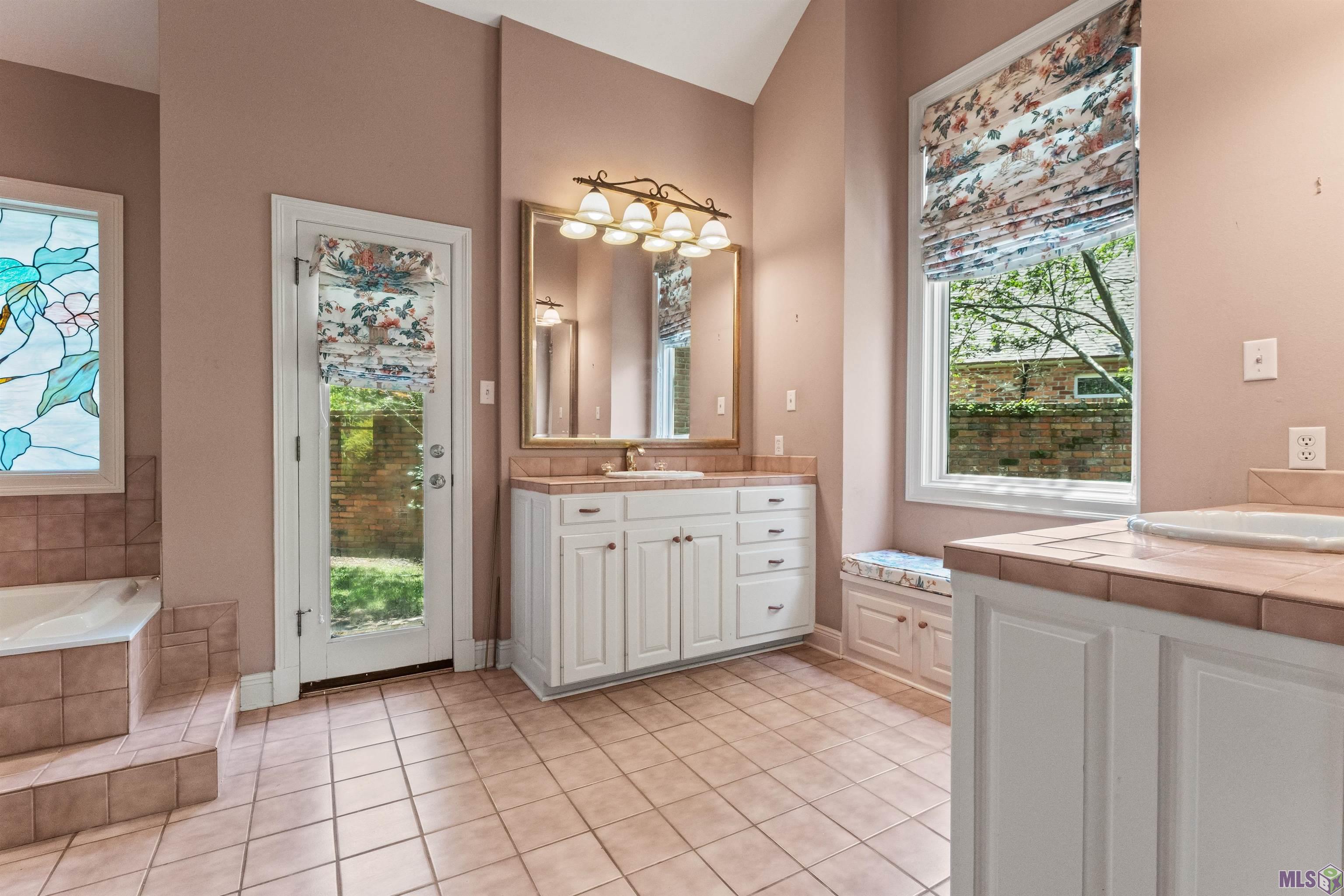 17735 Crossing Boulevard Baton Rouge, LA 70810 - Photo 18 of 54