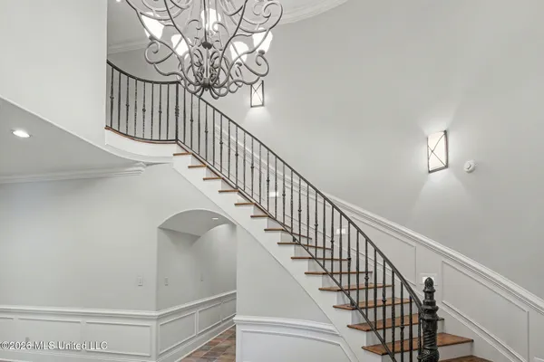 $1,100,000 | 13921 Valley Oaks Drive, Olive Branch, MS 38654