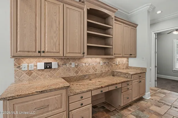 $1,100,000 | 13921 Valley Oaks Drive, Olive Branch, MS 38654